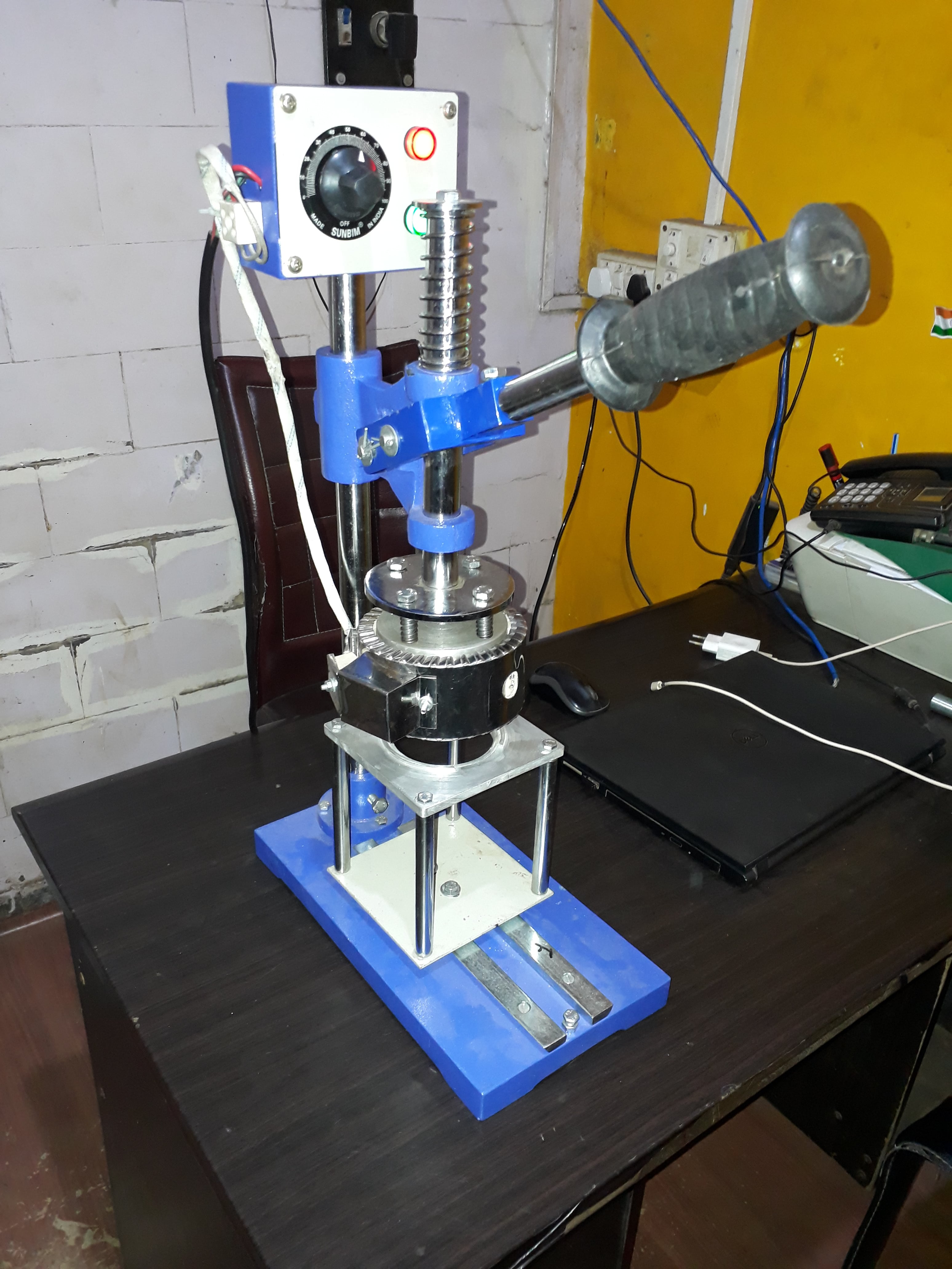 Manual Foil Sealing Machine Manufacturer, Suppliers, Traders, Exporters in Mumbai India