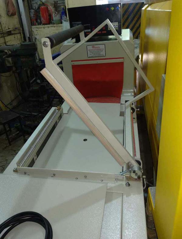 Semi Automatic L Sealer With Shrink Tunnel Machine  Manufacturer, Suppliers, Traders, Exporters in Mumbai India